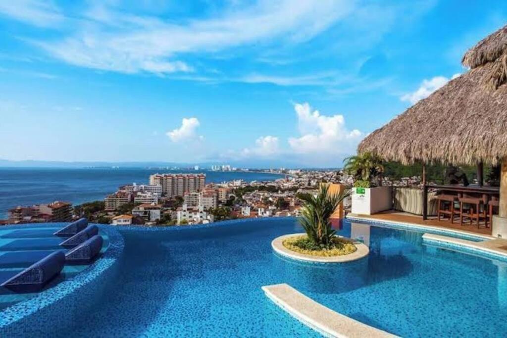 Pinnacle Pool On The Rooftop 巴亞爾塔港 外观 照片